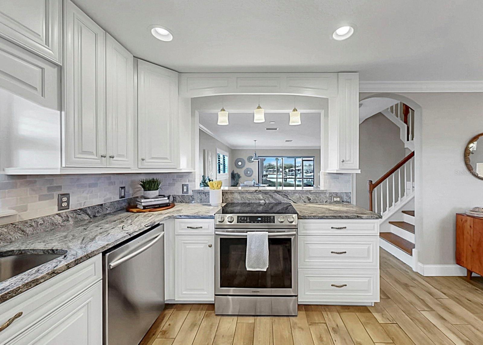 626 YARDARM DR #13 — photo 31