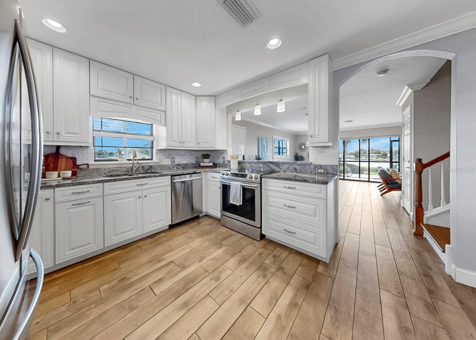 626 YARDARM DR #13 — photo 36