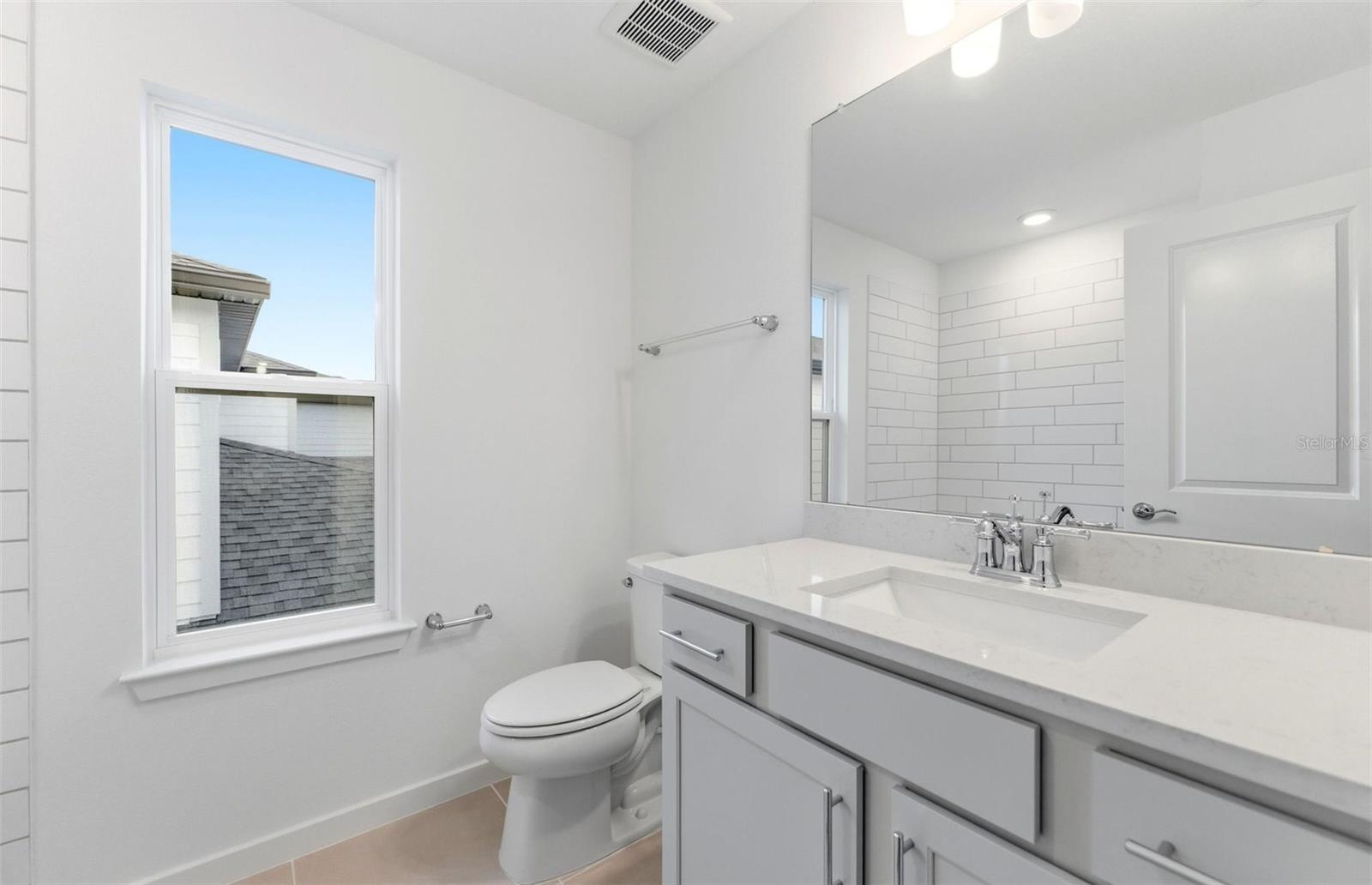 33426 BARNEBROOK DR — photo 16