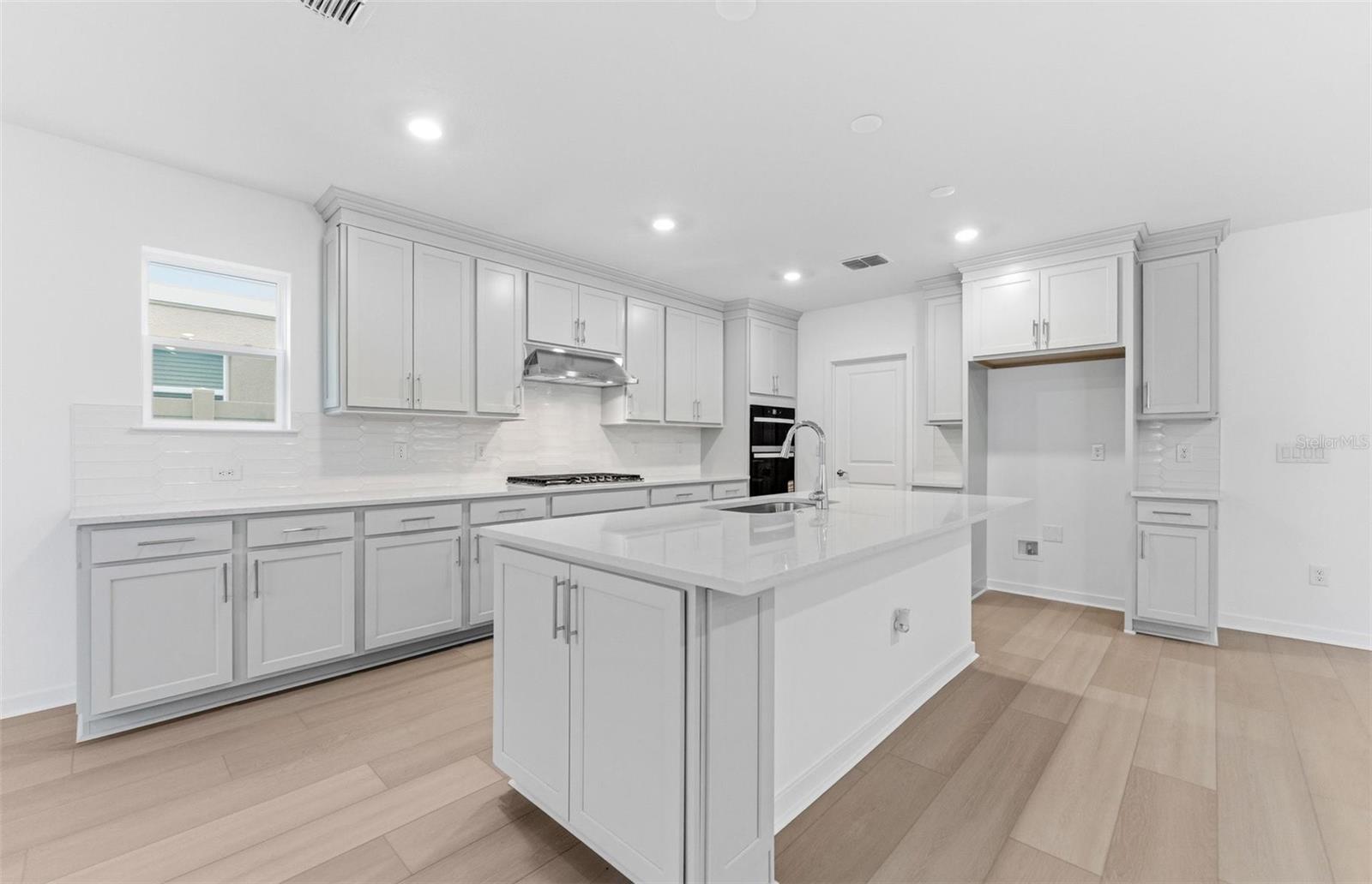 33426 BARNEBROOK DR — photo 3