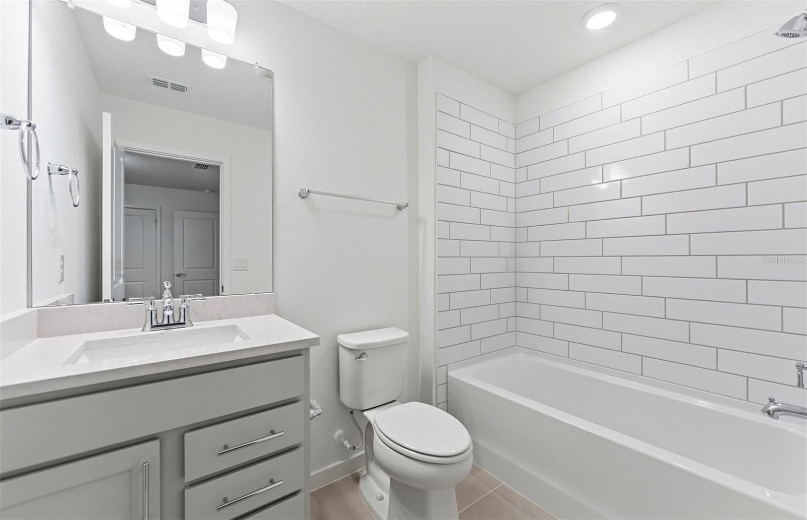 33426 BARNEBROOK DR — photo 18
