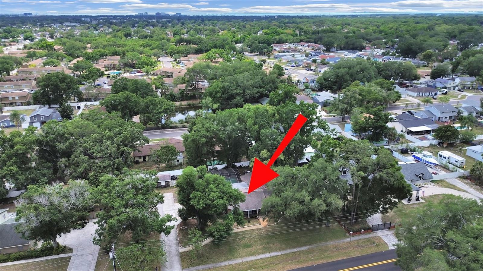 7608 BARRY RD — photo 4