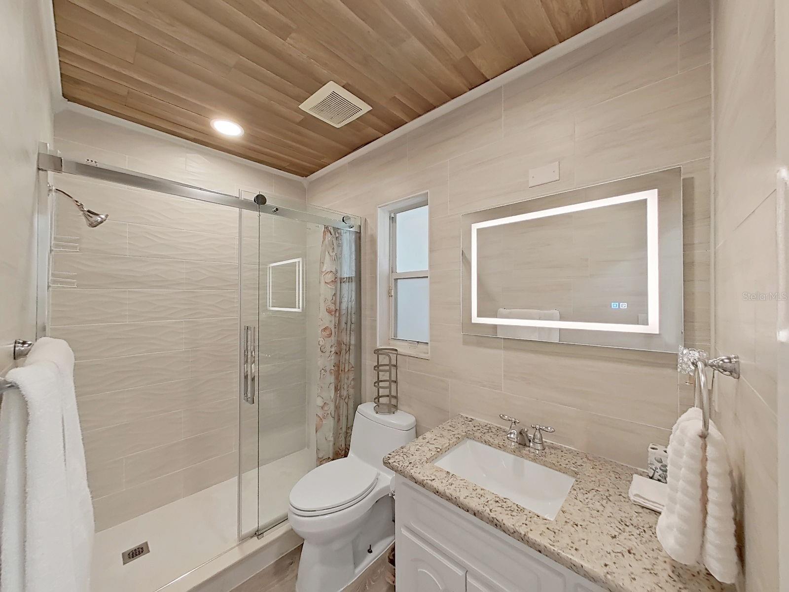 7608 BARRY RD — photo 30
