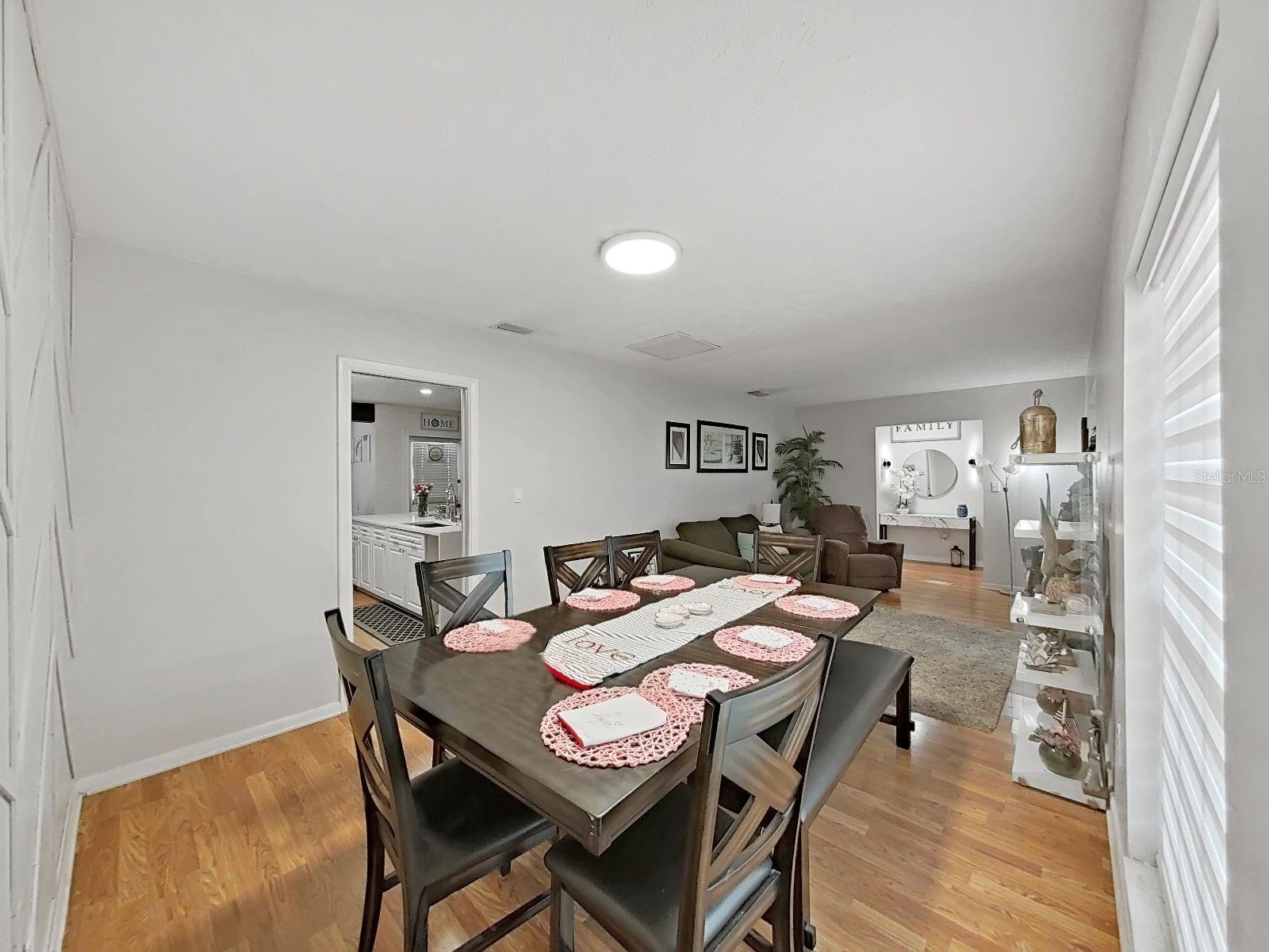 7608 BARRY RD — photo 26
