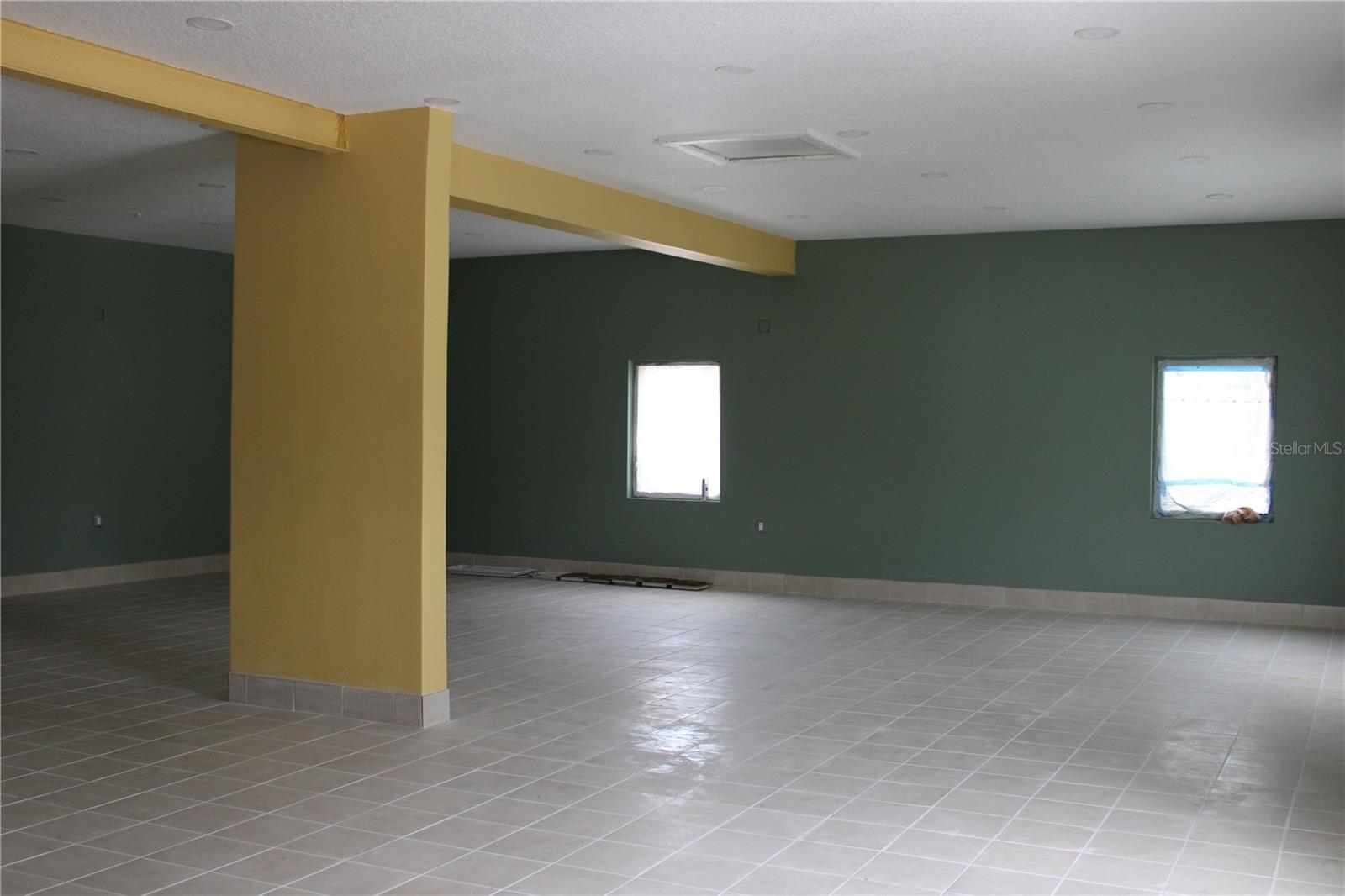 2180 N HERCULES AVE — photo 9