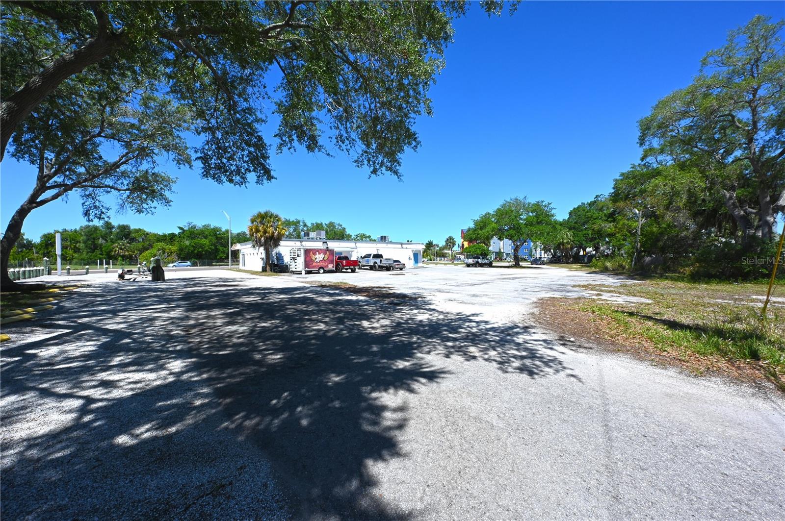 4500 N TAMIAMI TRL — photo 12