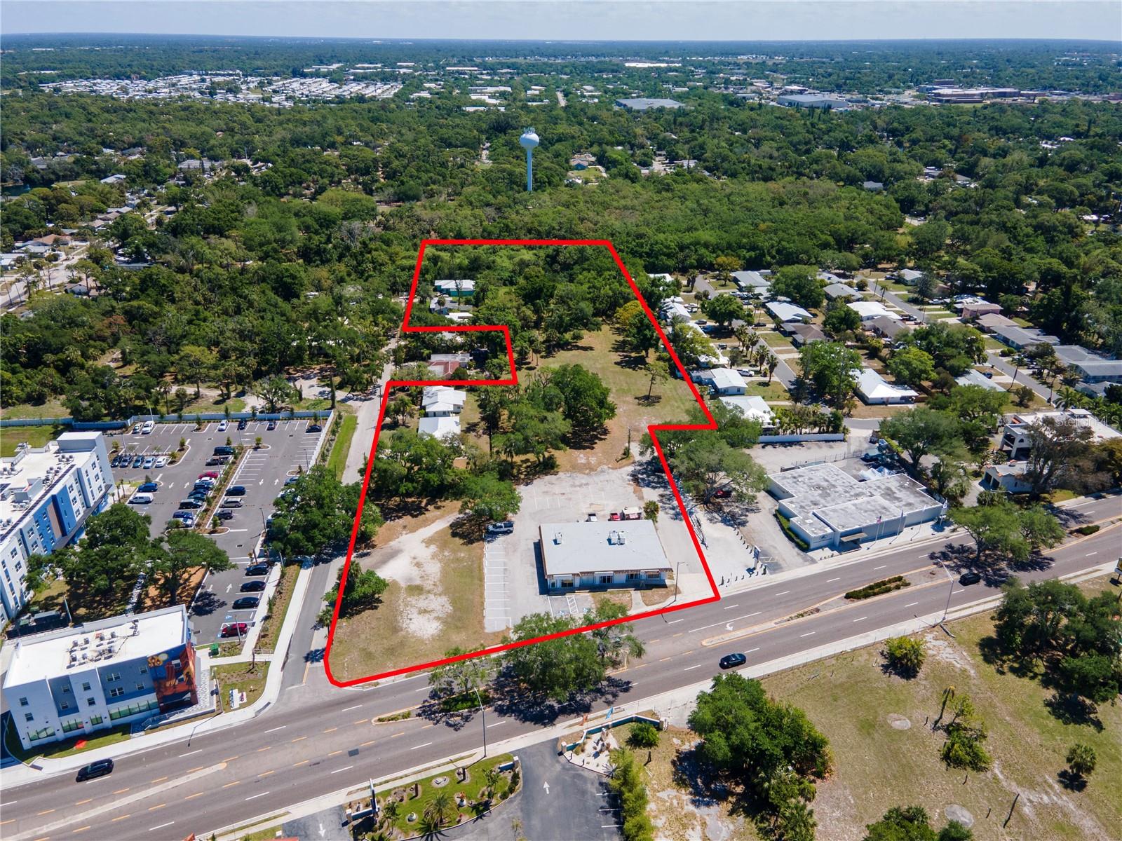 4500 N TAMIAMI TRL — photo 2