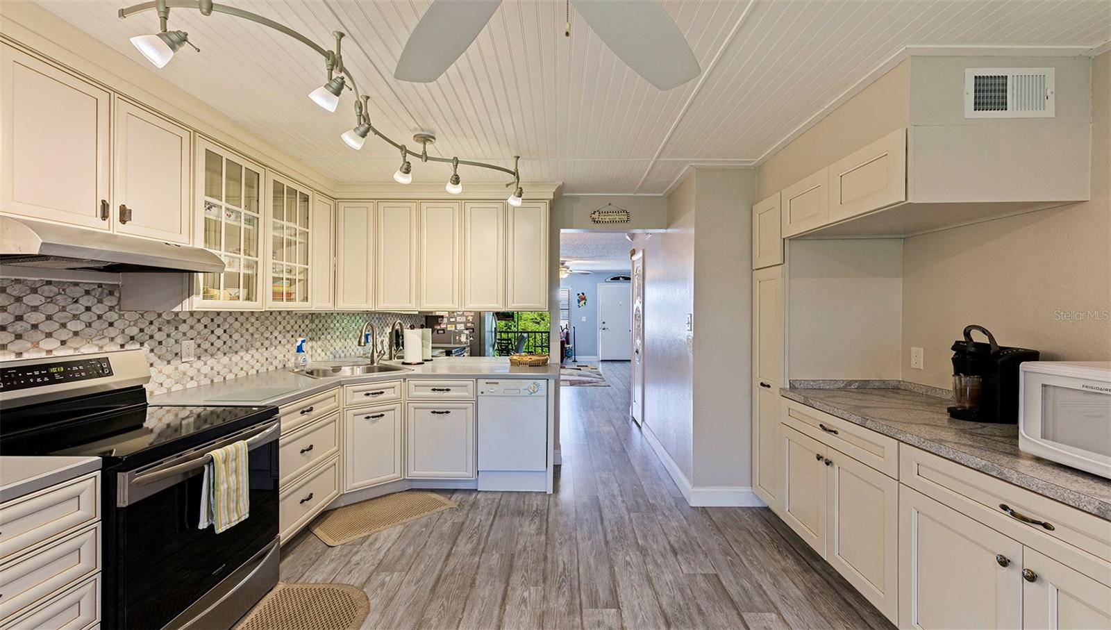 4910 BAY ST NE #310 — photo 12