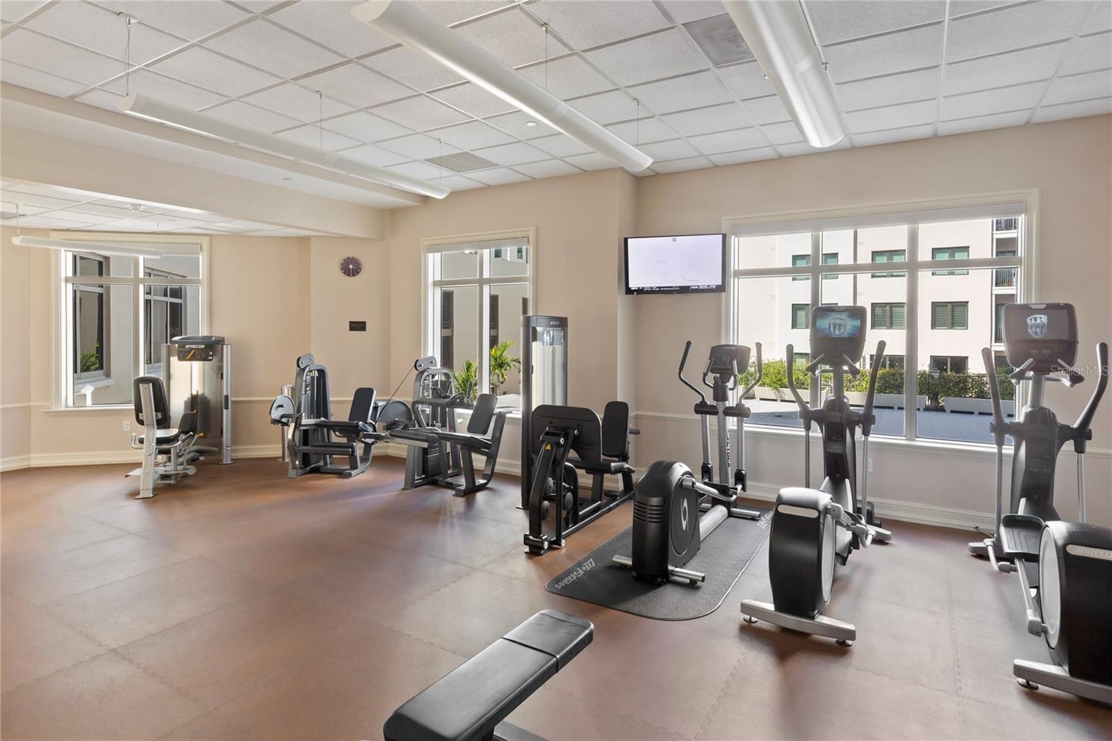 300 BEACH DR NE #302 — photo 36