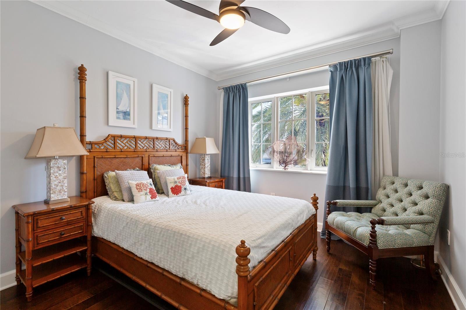 300 BEACH DR NE #302 — photo 20