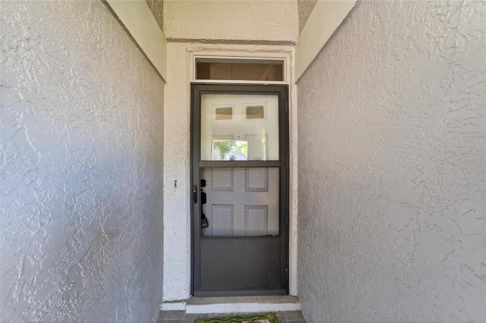 2369 BEVERLY DR — photo 8