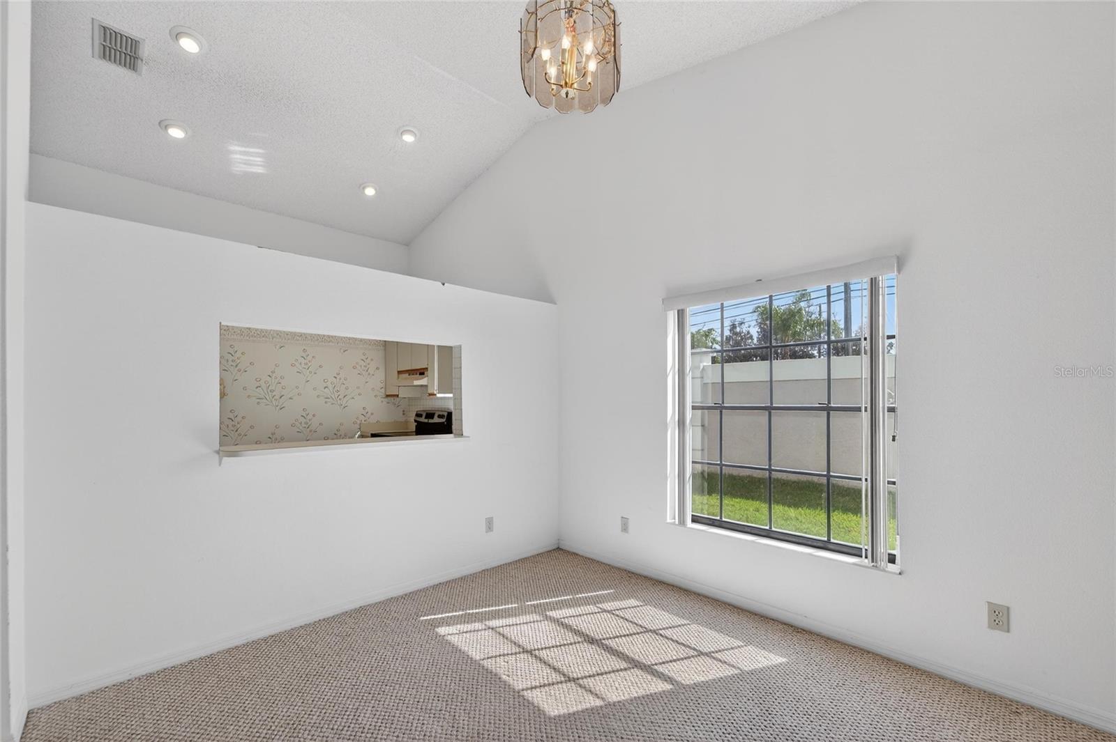 2369 BEVERLY DR — photo 19