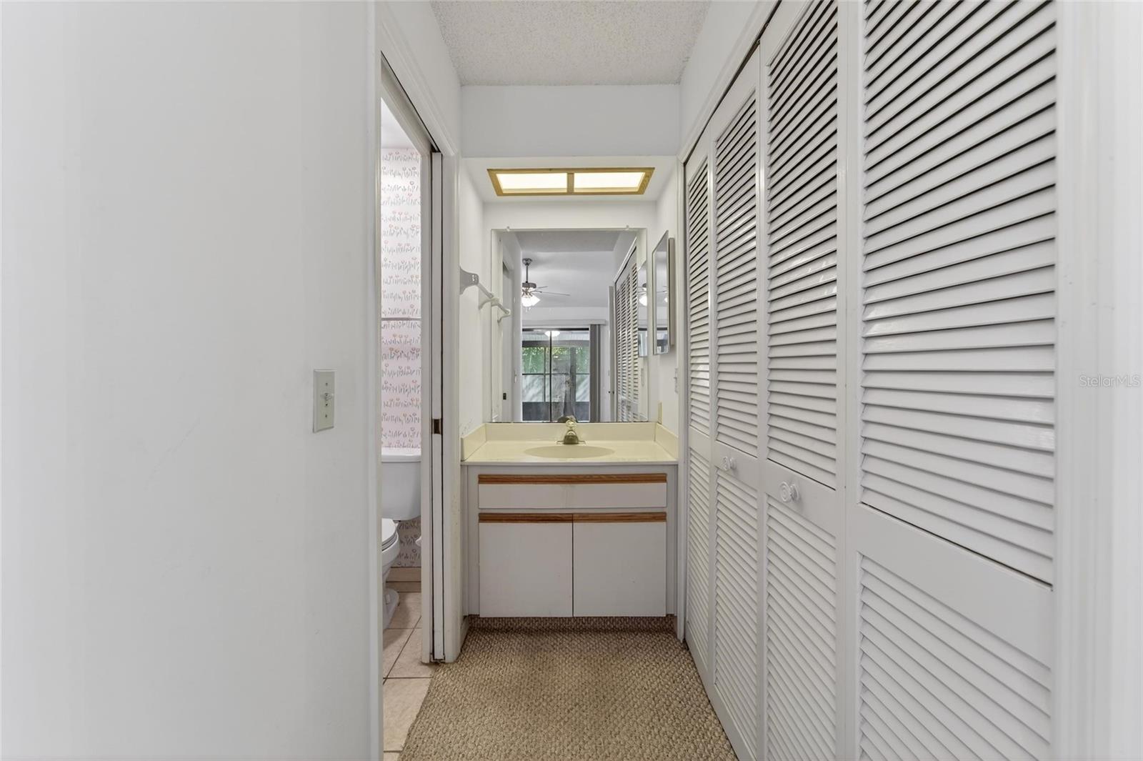 2369 BEVERLY DR — photo 31
