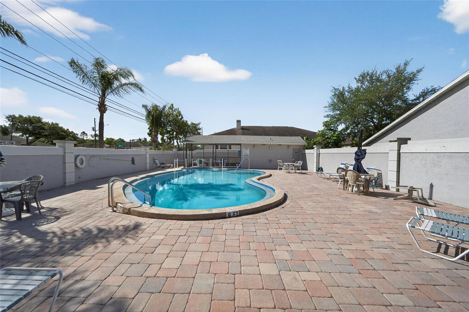 2369 BEVERLY DR — photo 52