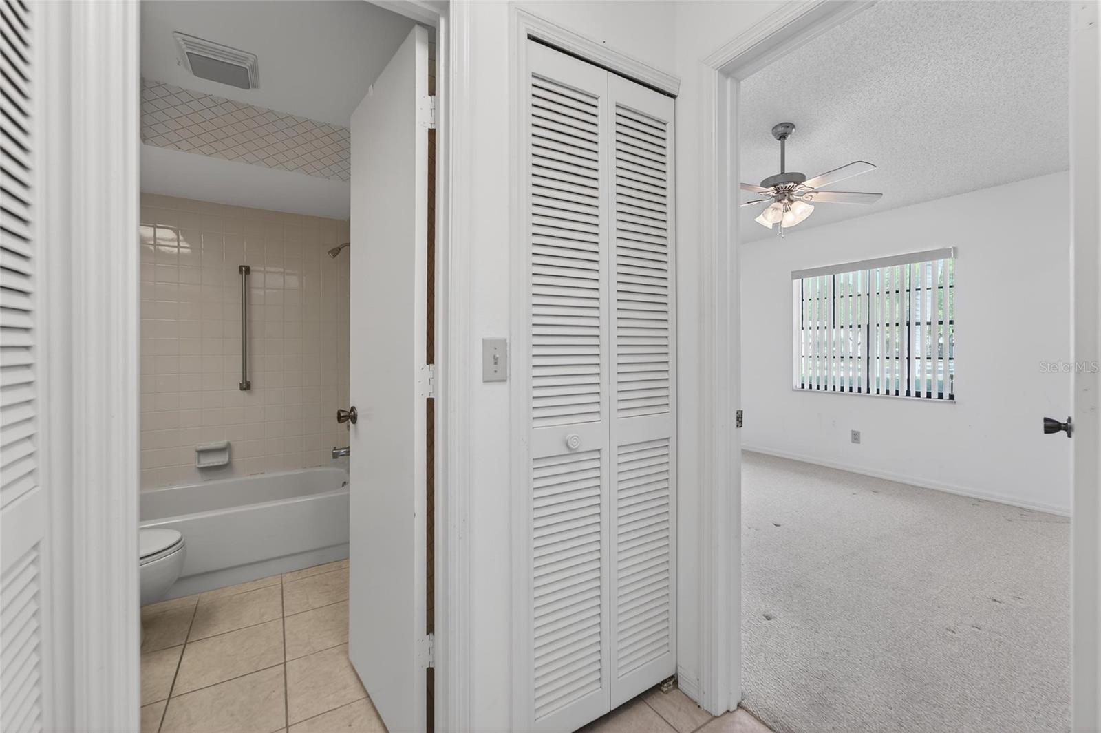 2369 BEVERLY DR — photo 42