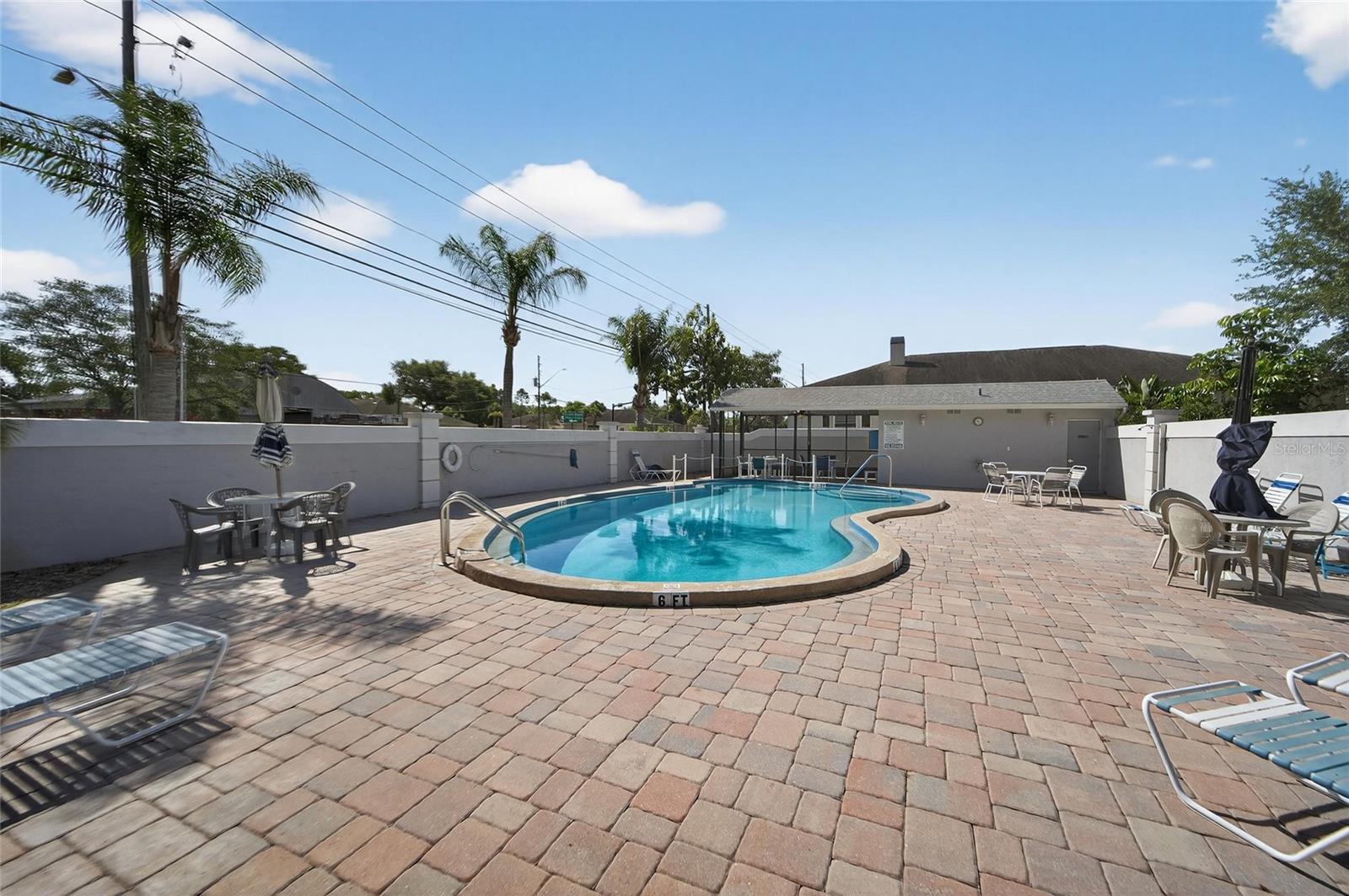 2369 BEVERLY DR — photo 53