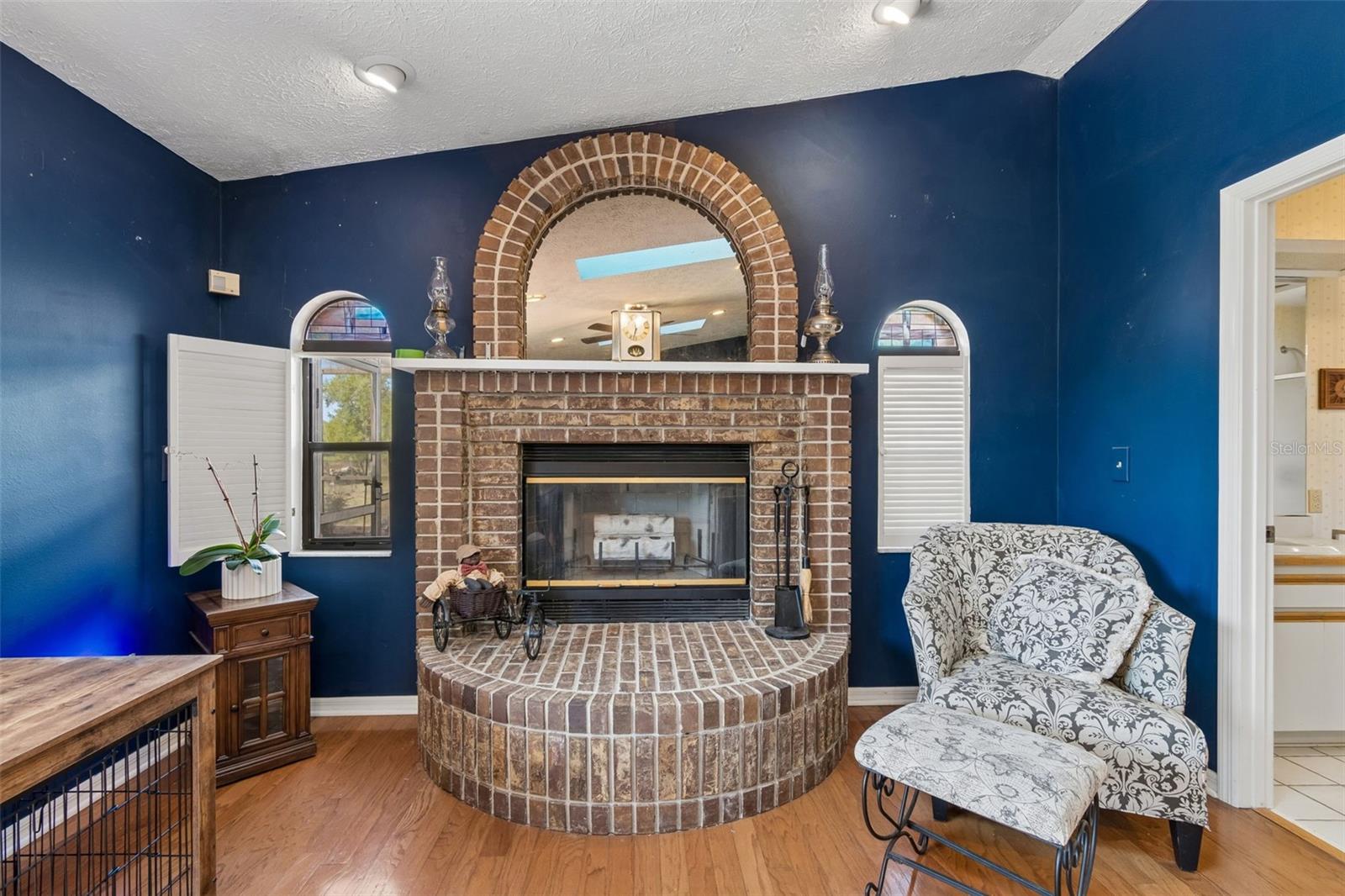 5059 BERNADETTE DR — photo 26
