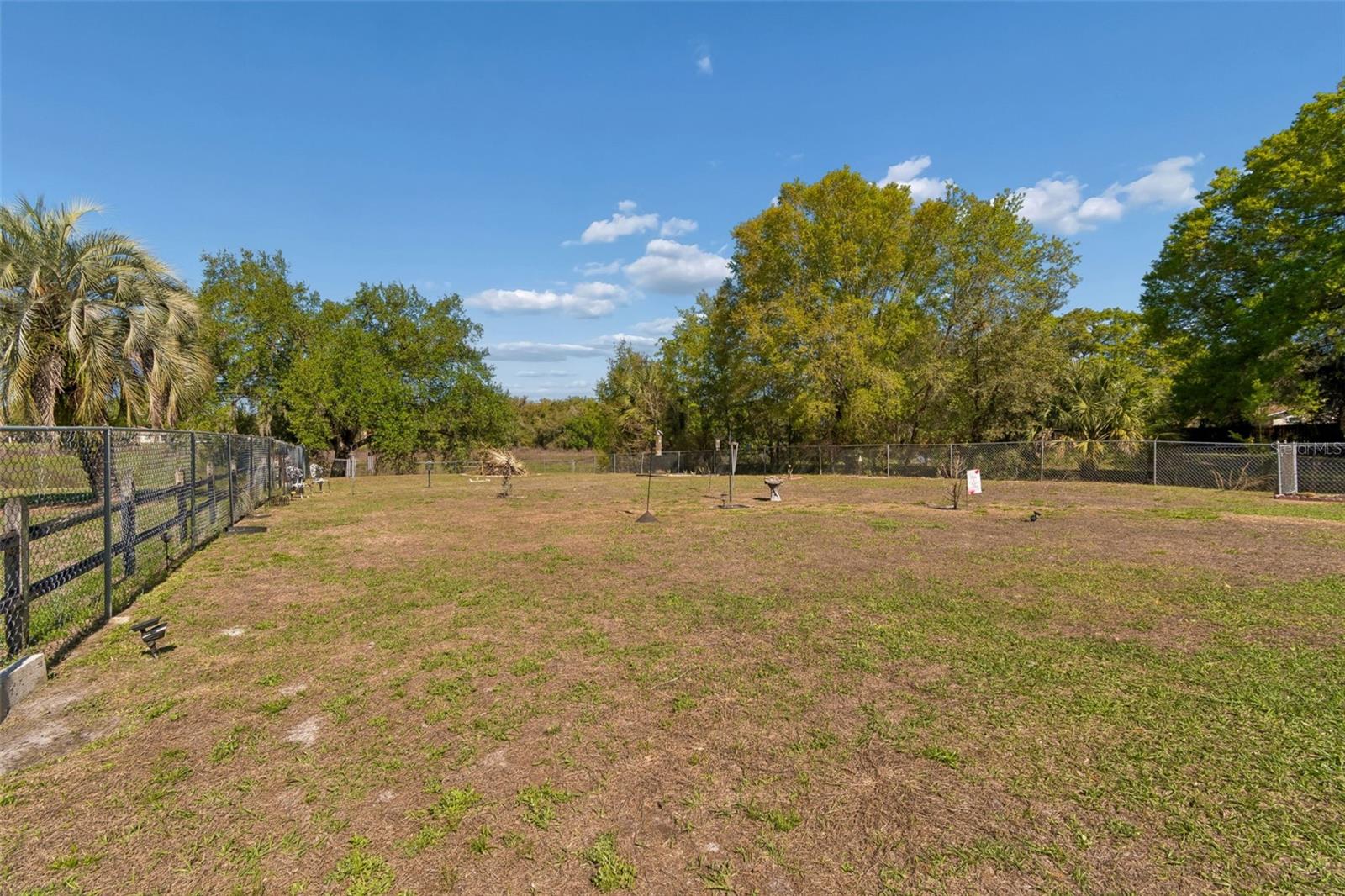 5059 BERNADETTE DR — photo 35