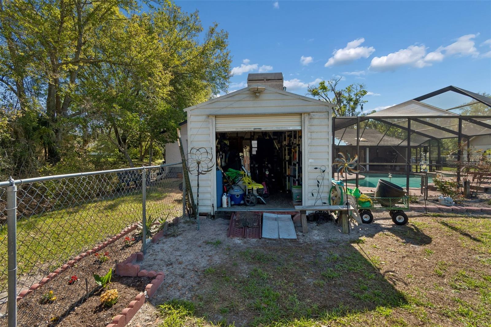 5059 BERNADETTE DR — photo 40