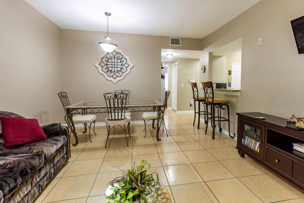 6445 CYPRESSDALE DR #102 — photo 5