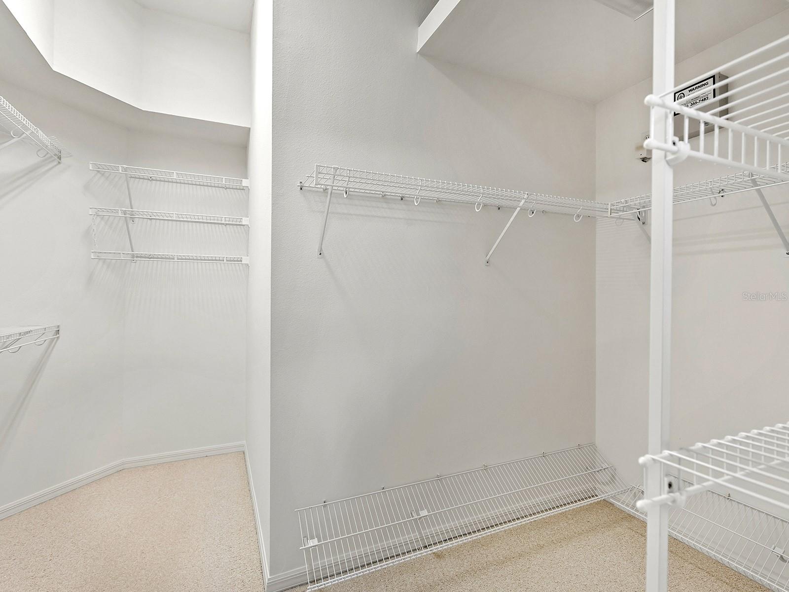 10106 GLENMORE AVE — photo 34
