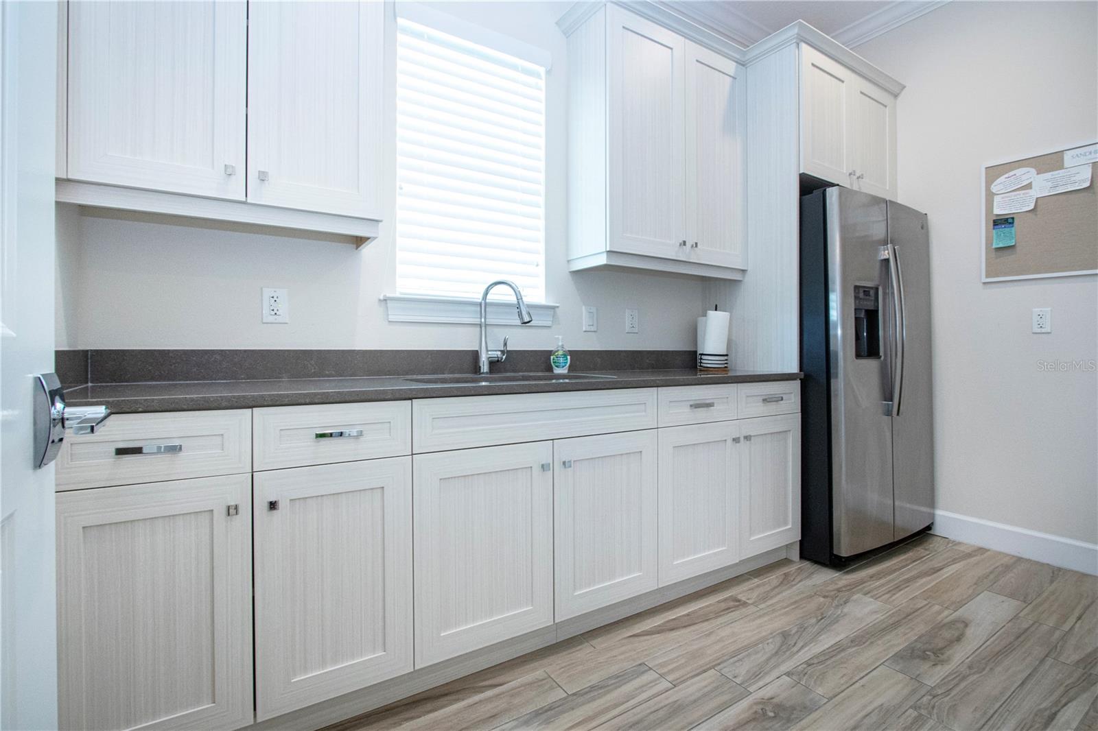 7732 SANDHILL LAKE DR — photo 98