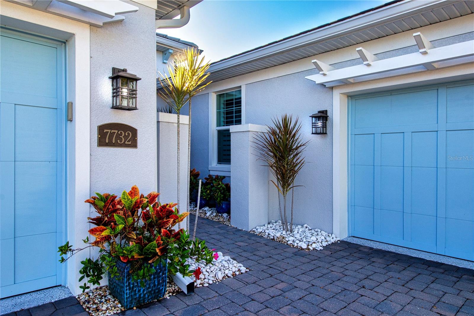 7732 SANDHILL LAKE DR — photo 10