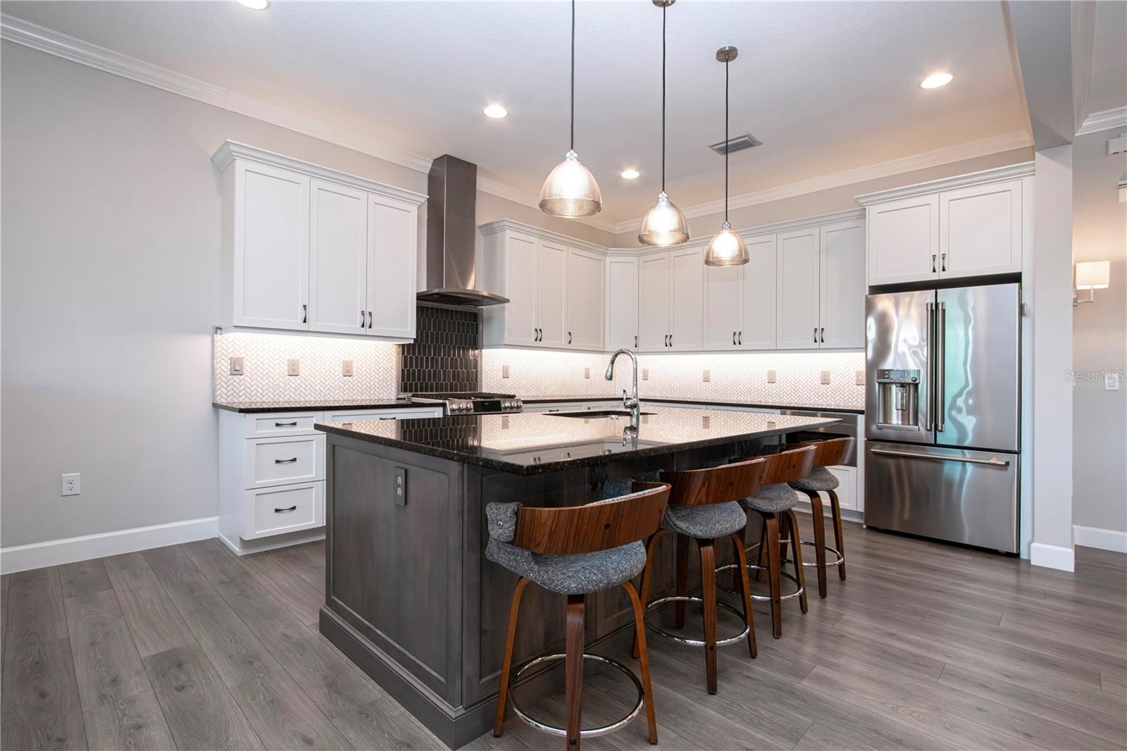 7732 SANDHILL LAKE DR — photo 46