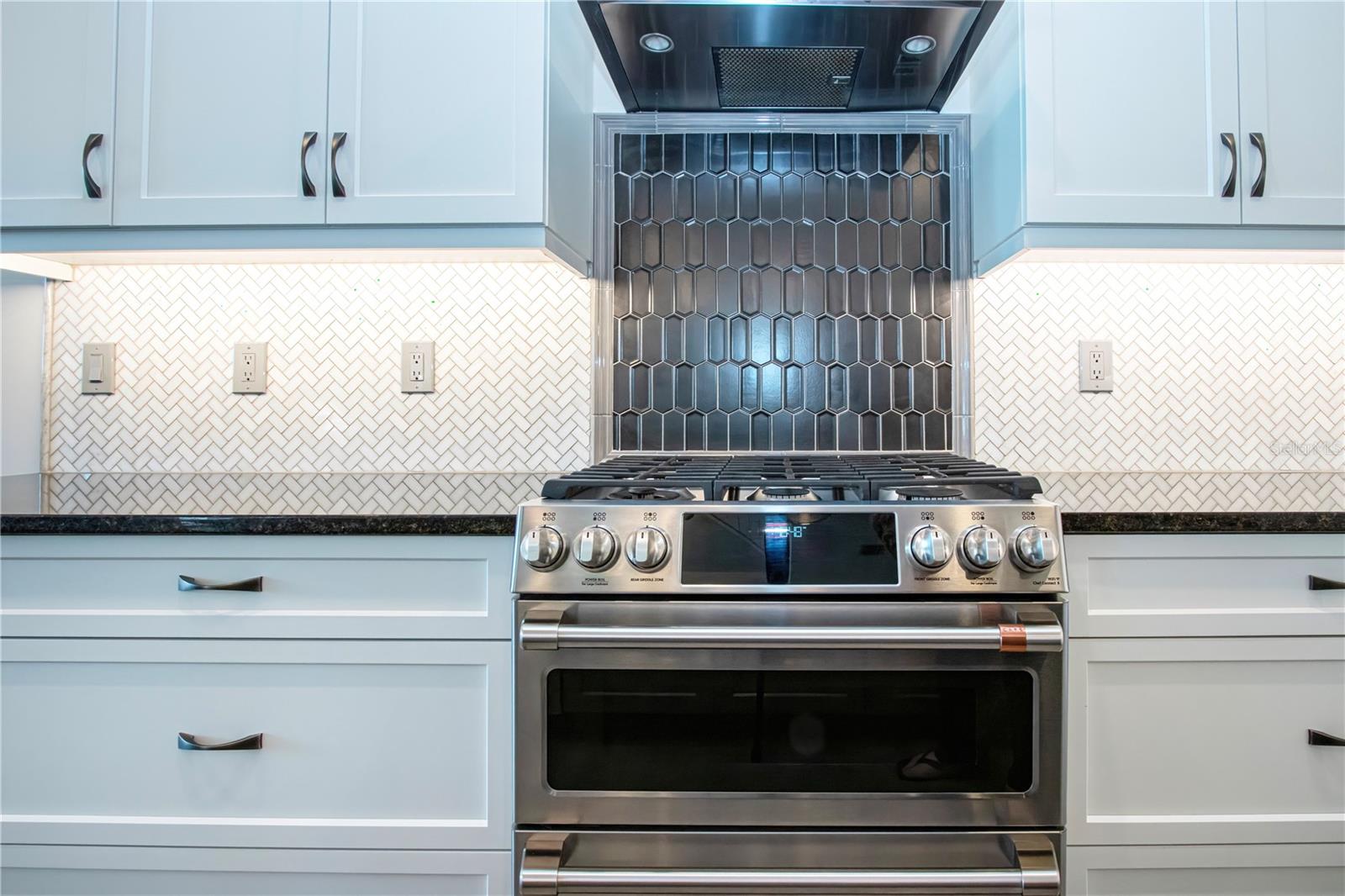 7732 SANDHILL LAKE DR — photo 50