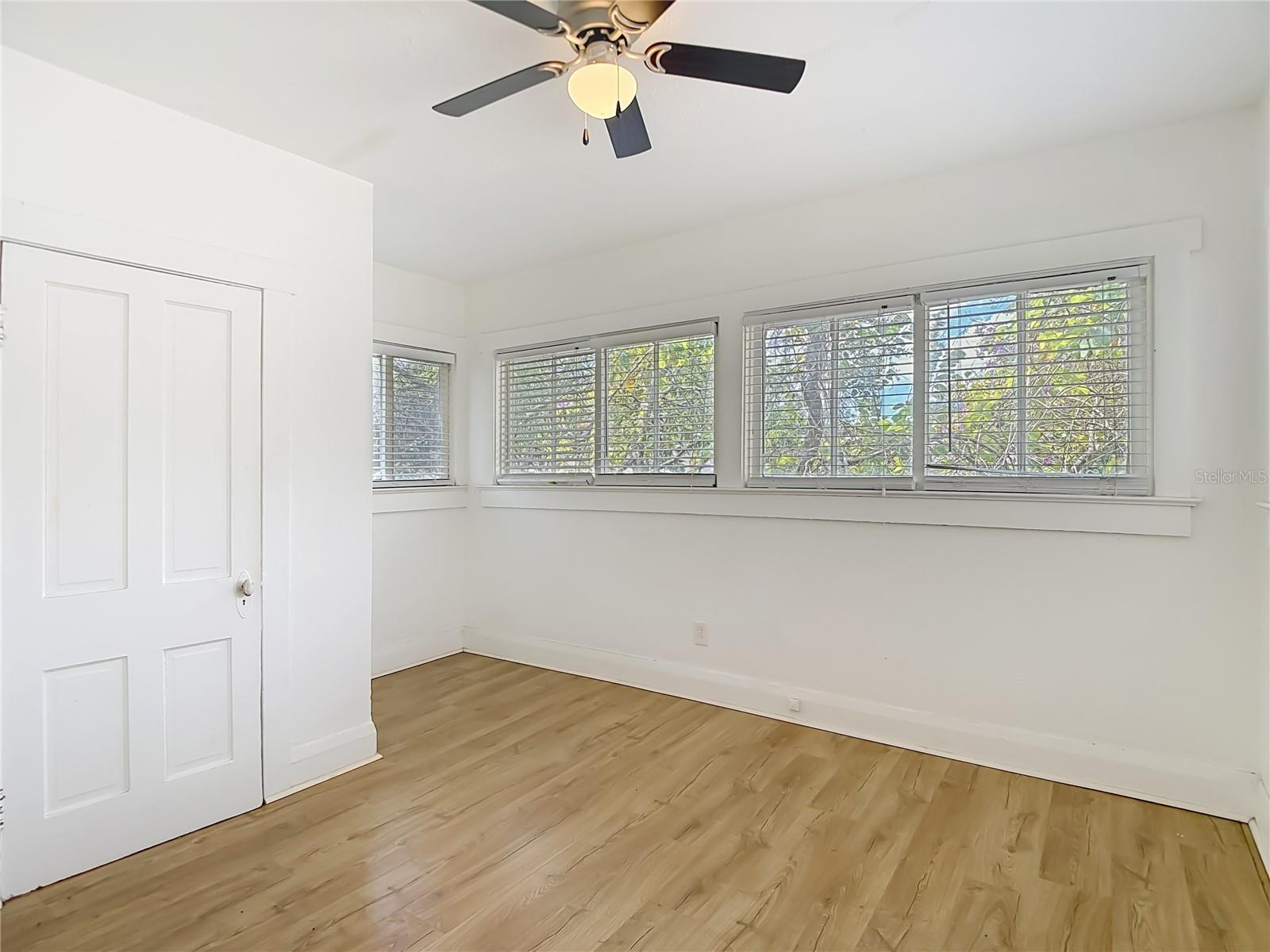 1004 E 22ND AVE — photo 52