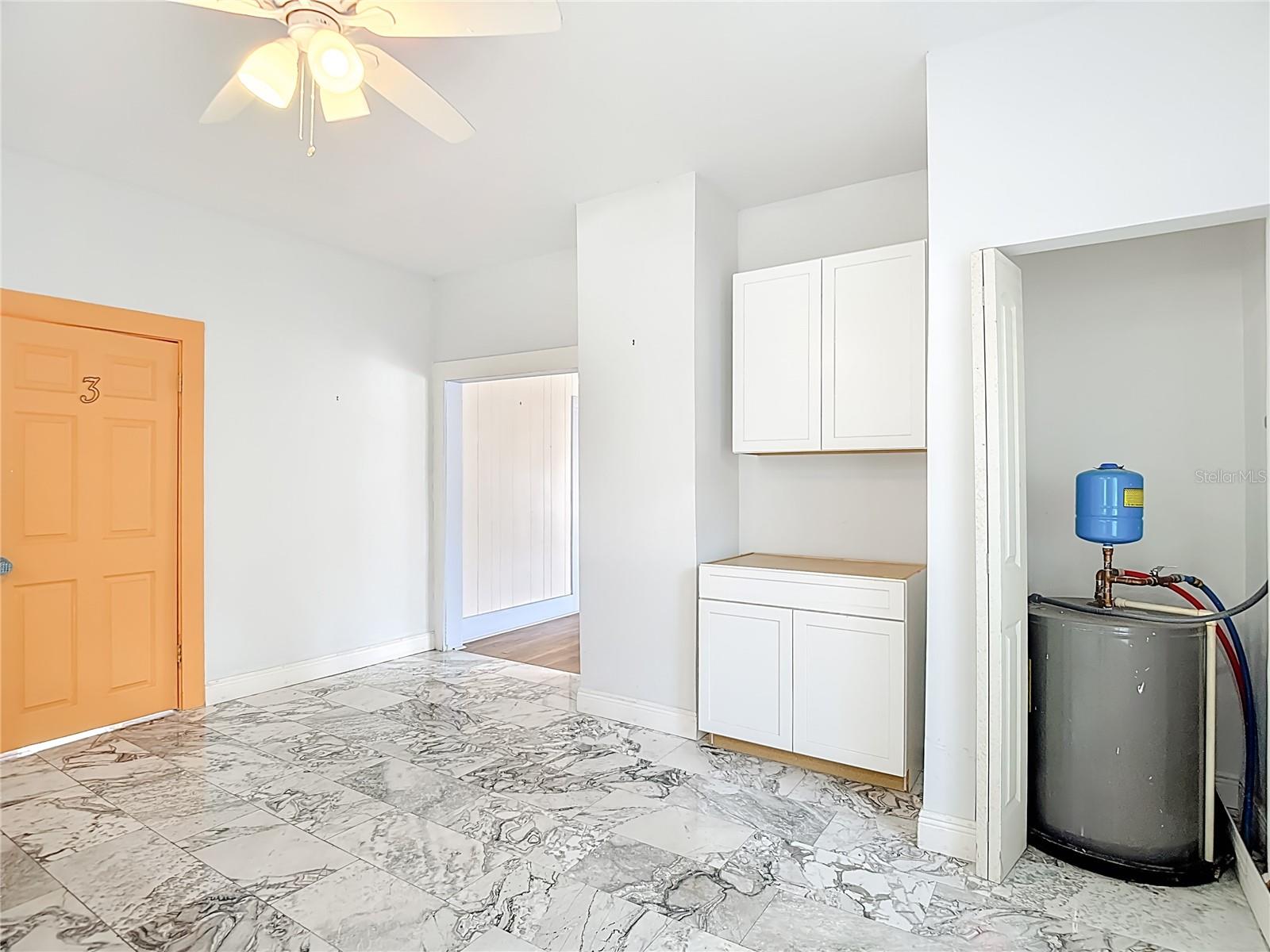 1004 E 22ND AVE — photo 18