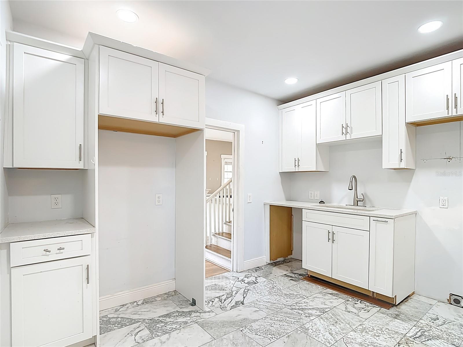 1004 E 22ND AVE — photo 20