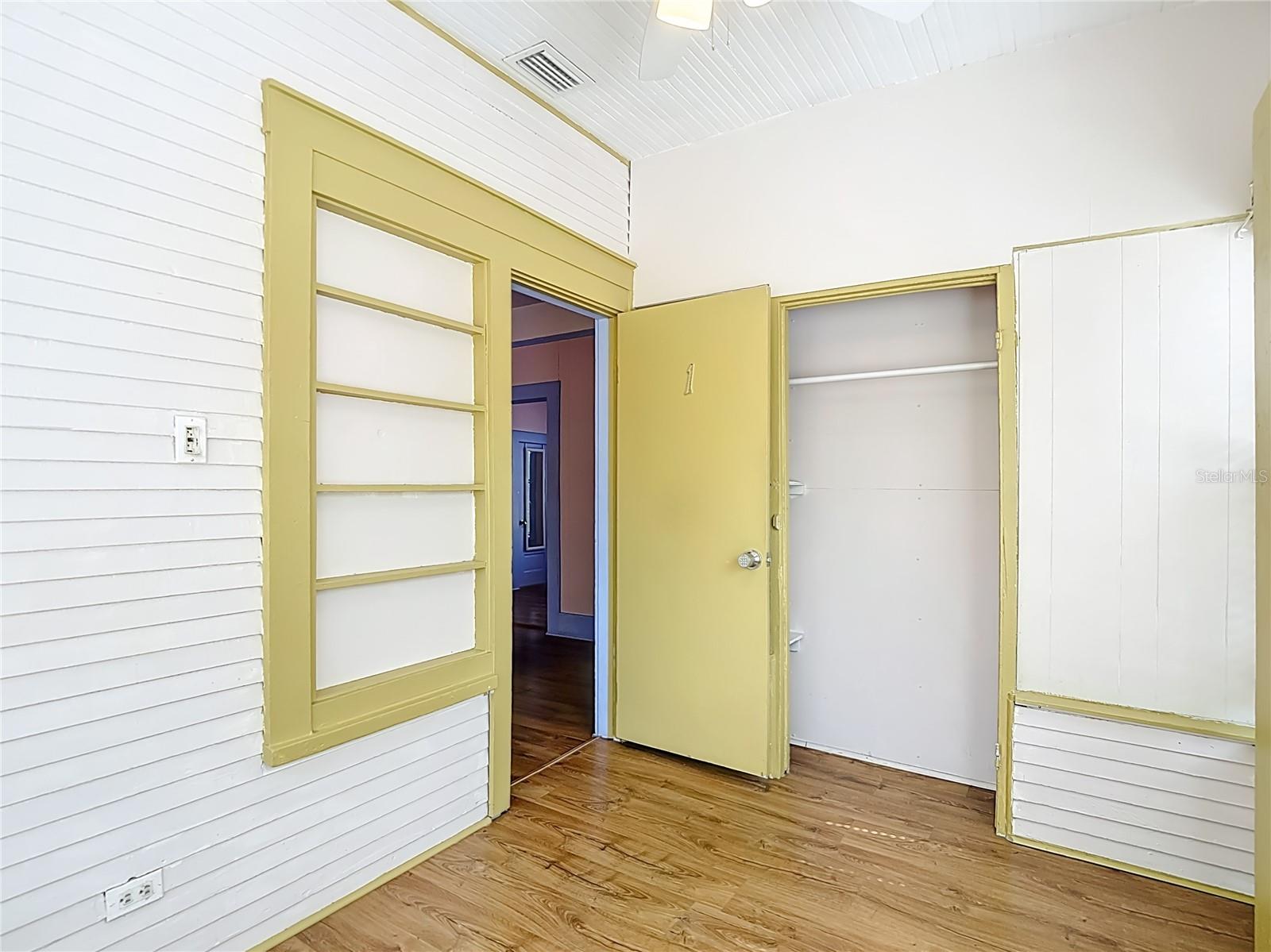 1004 E 22ND AVE — photo 35
