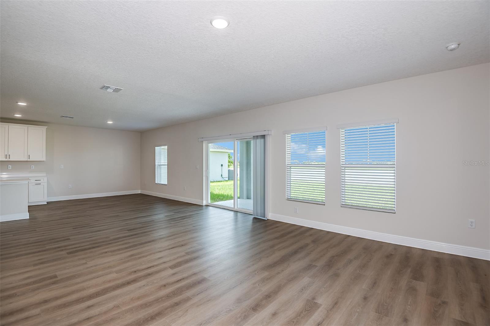 31717 BIENVILLE LN — photo 12