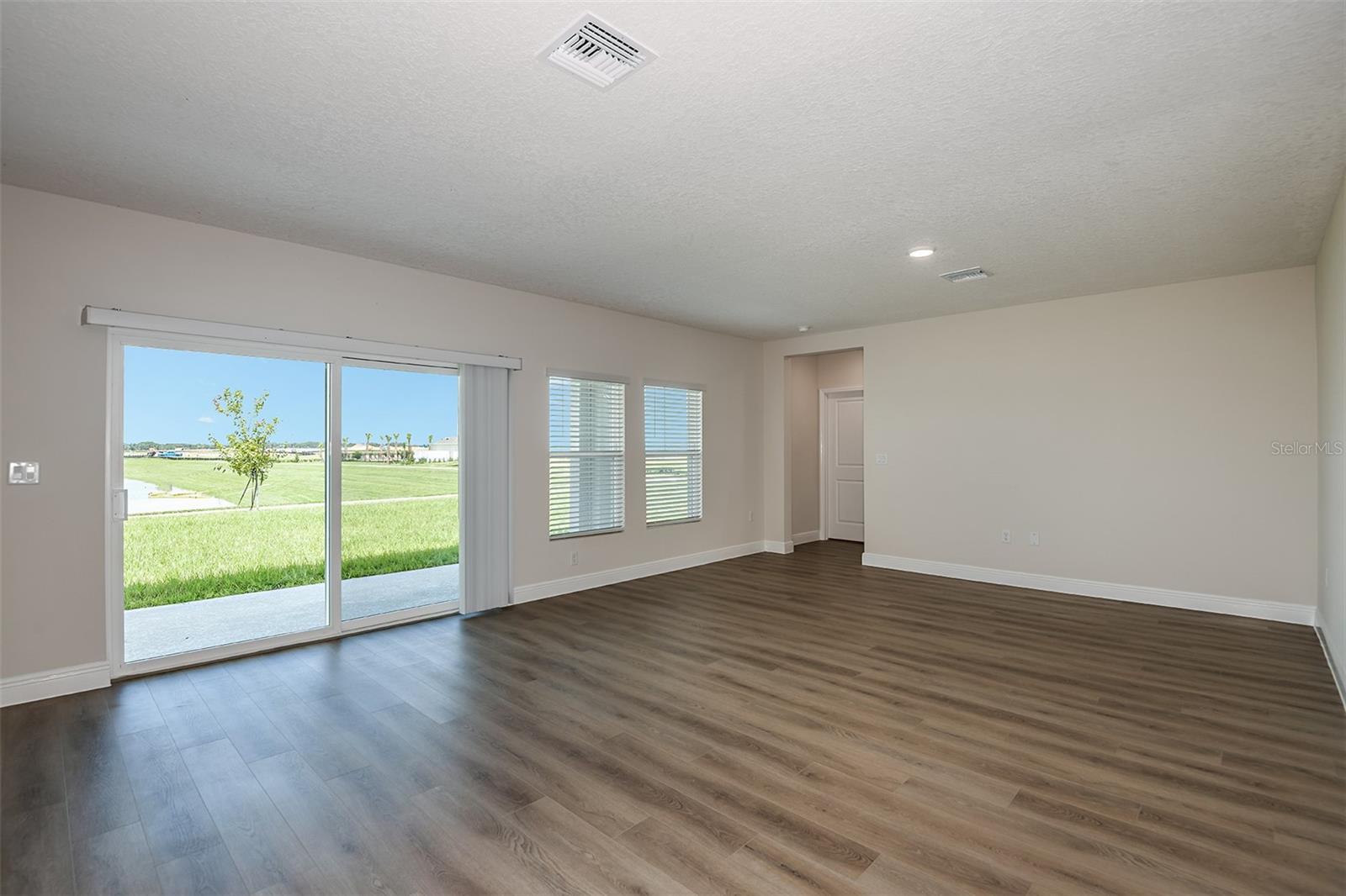 31717 BIENVILLE LN — photo 13