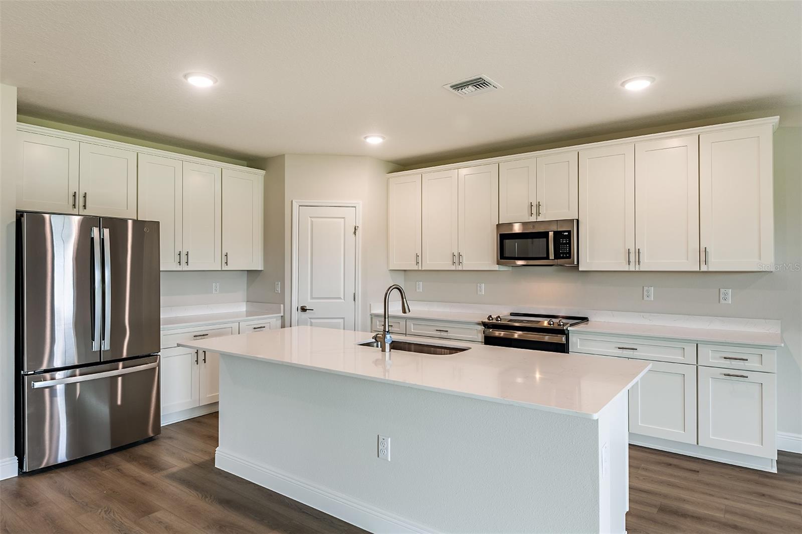 31717 BIENVILLE LN — photo 6