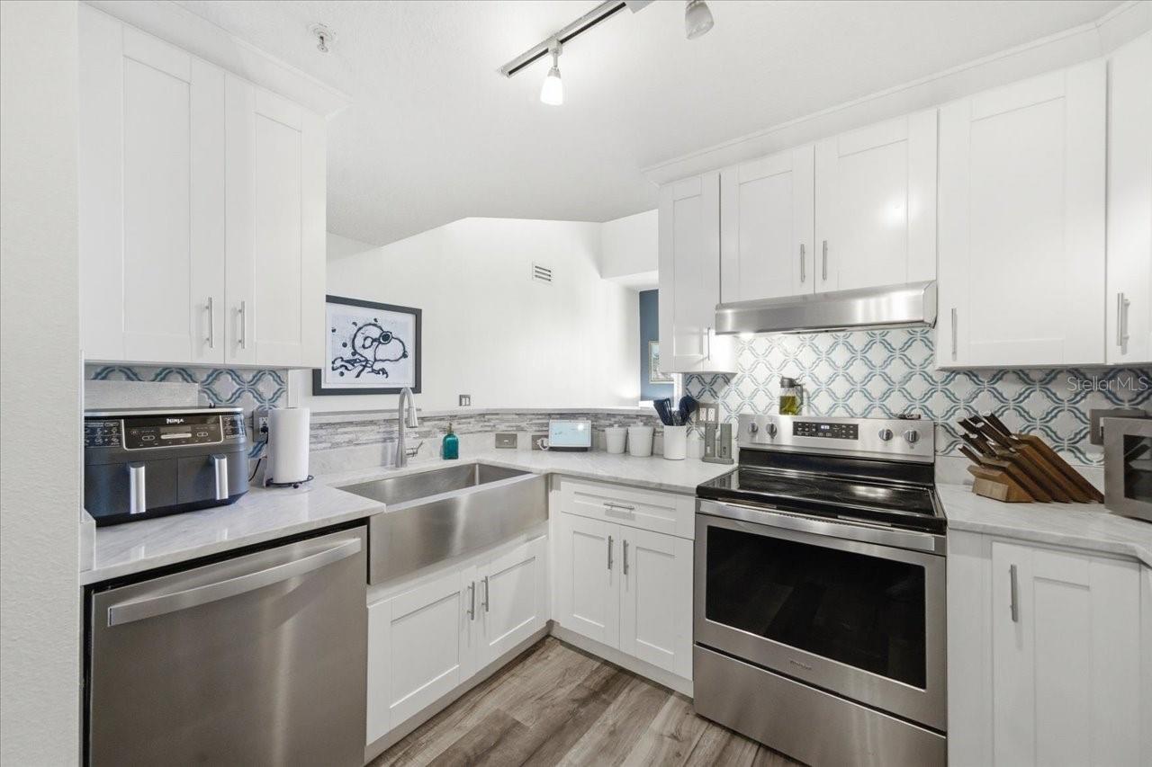 501 KNIGHTS RUN AVE #1320 — photo 15