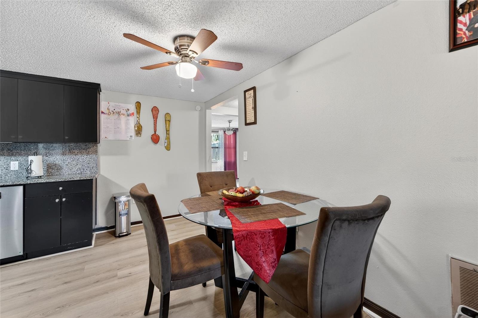 15821 ADOBE DR — photo 7