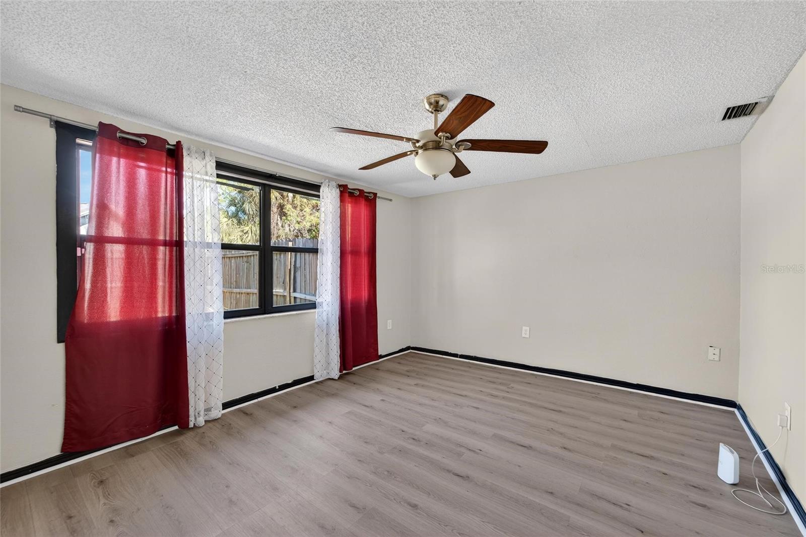 15821 ADOBE DR — photo 17