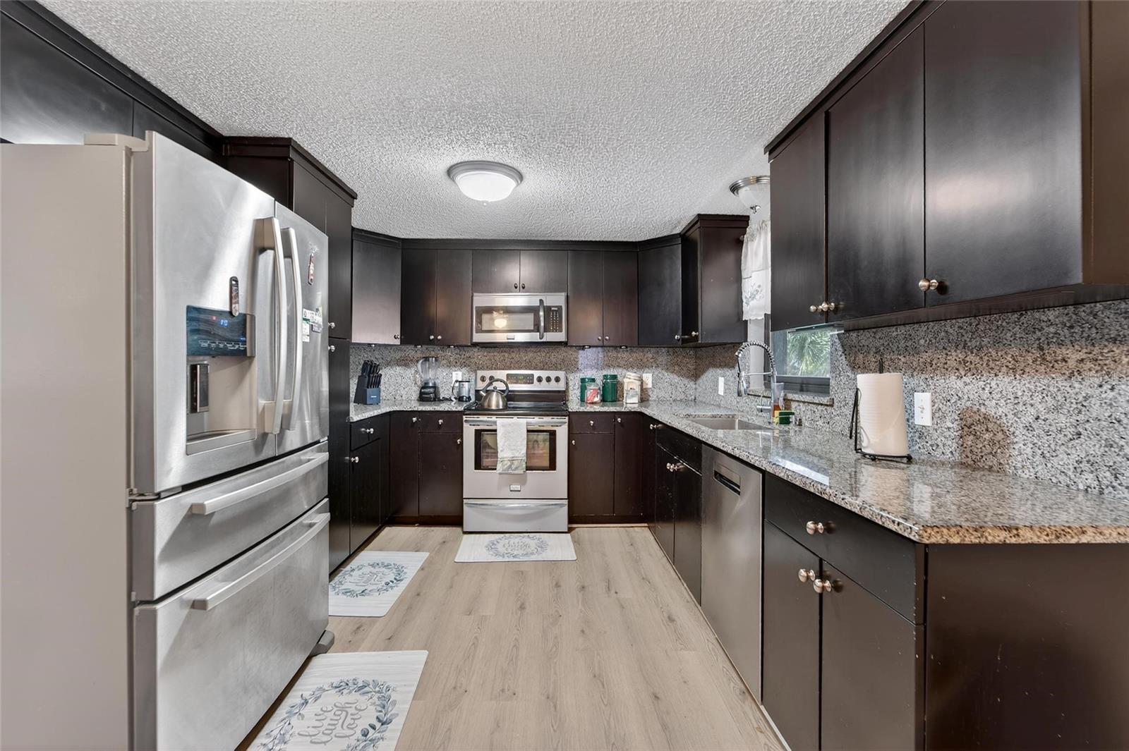 15821 ADOBE DR — photo 10