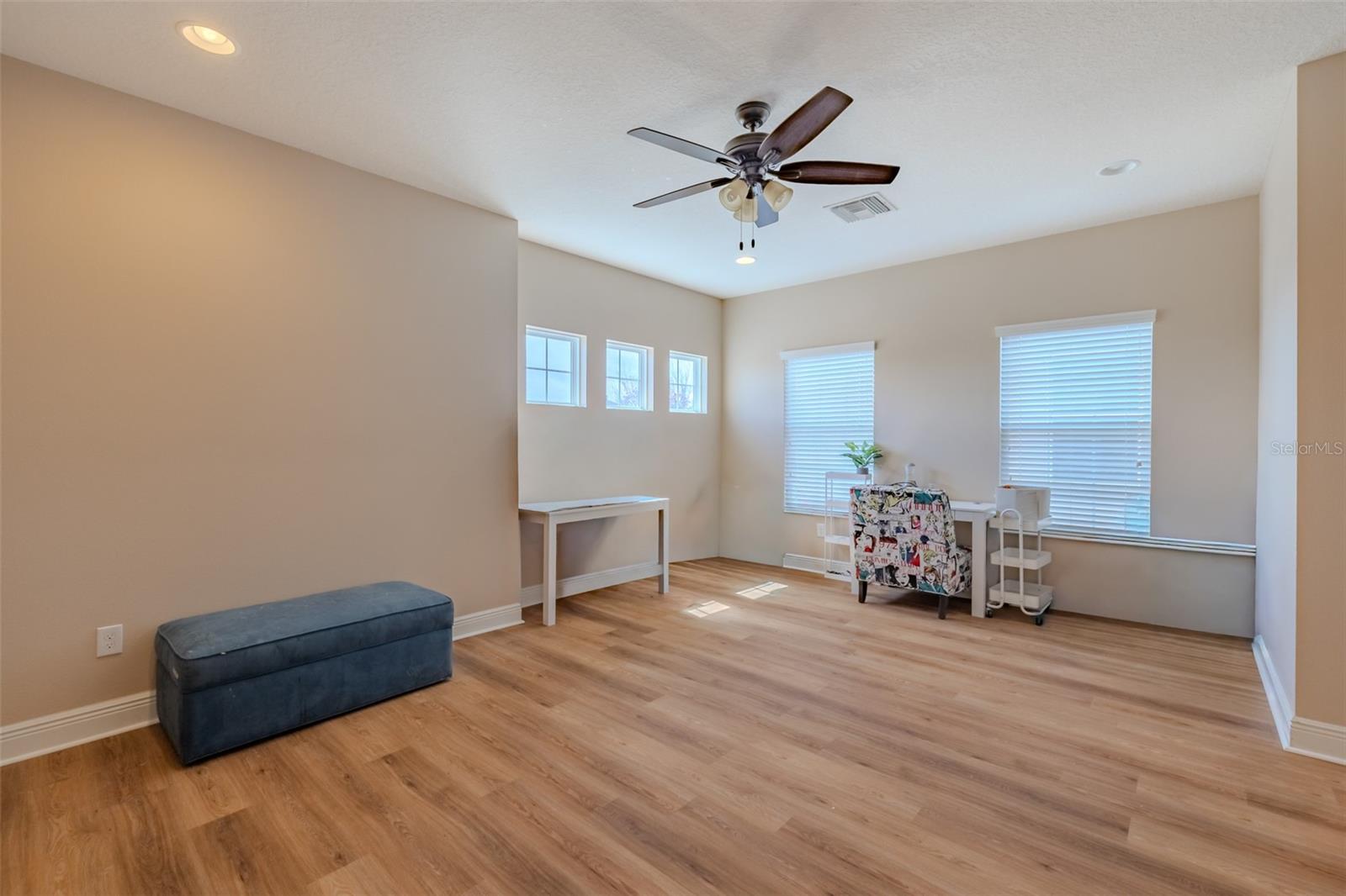 5927 JASPER GLEN DR — photo 37
