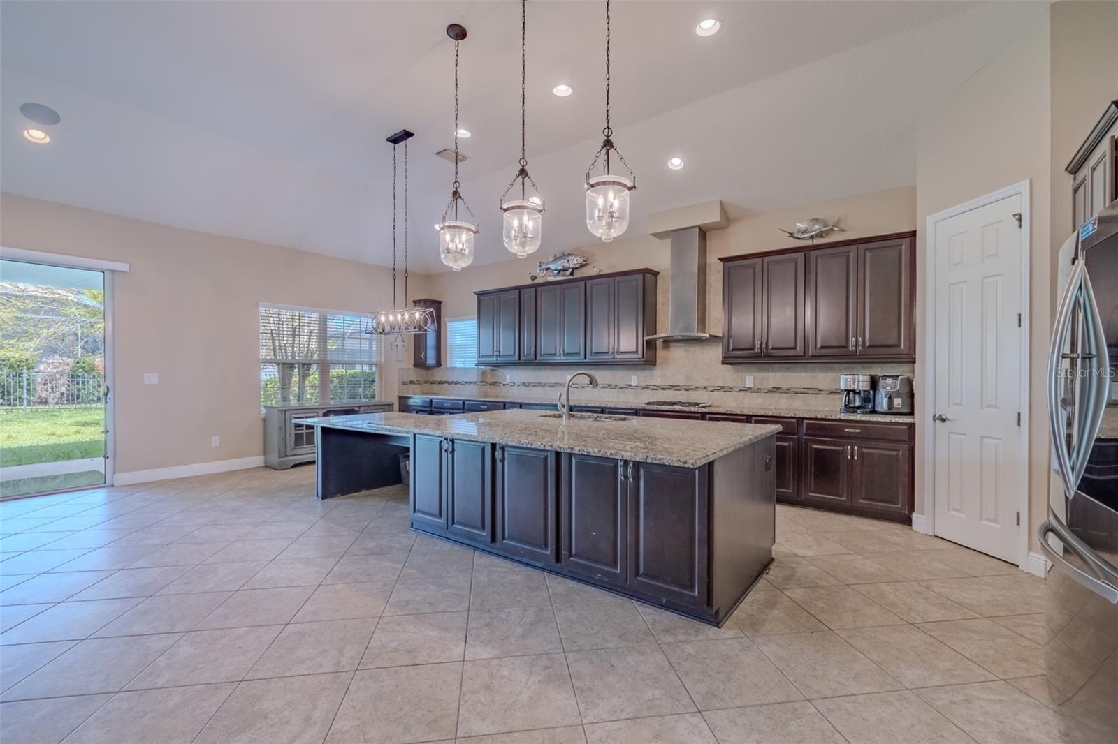 5927 JASPER GLEN DR — photo 3