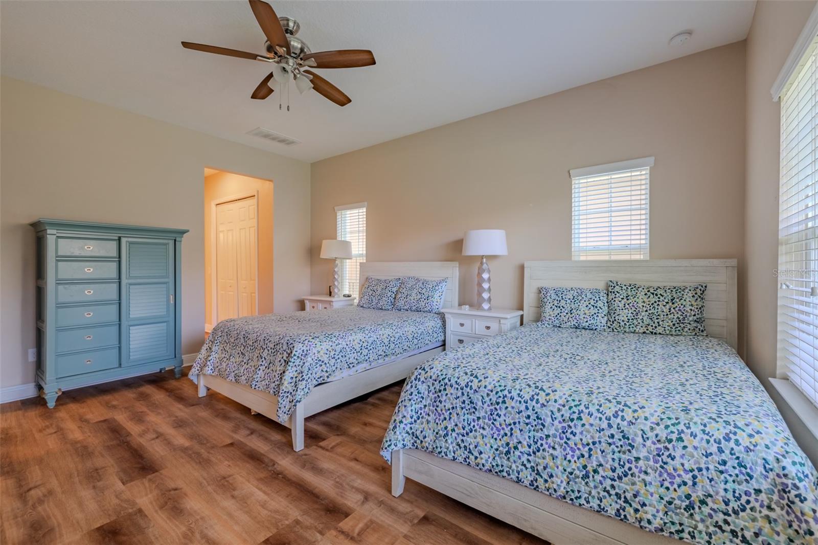 5927 JASPER GLEN DR — photo 23