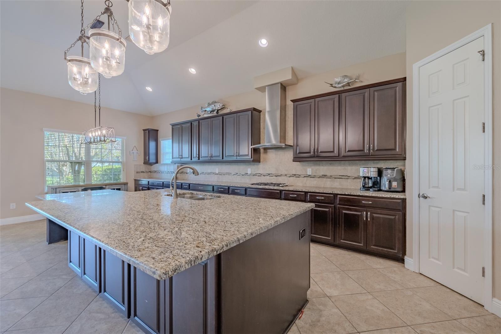 5927 JASPER GLEN DR — photo 6
