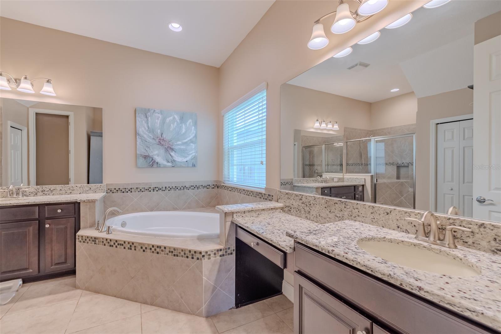 5927 JASPER GLEN DR — photo 25