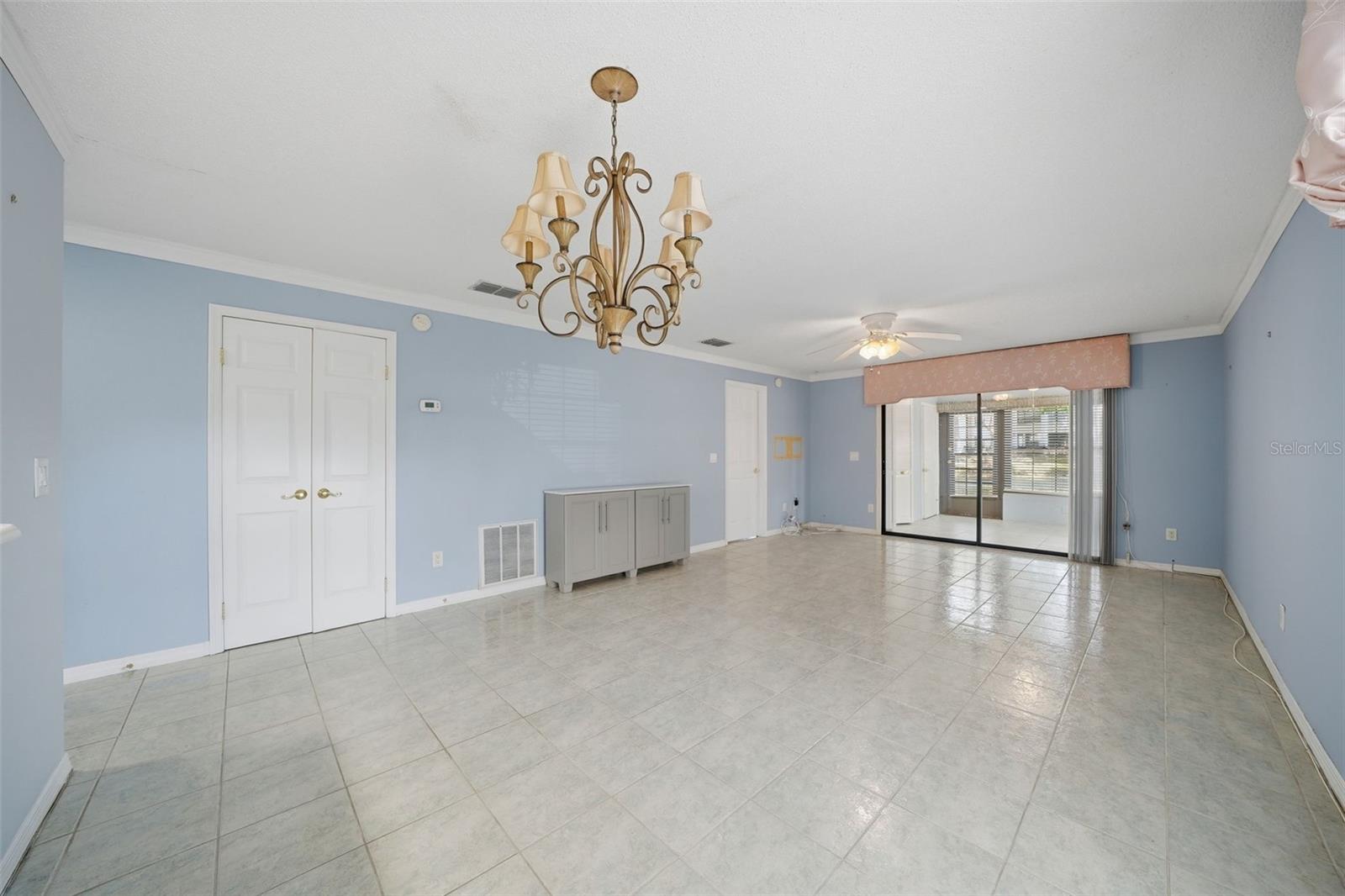 2130 ELM ST #401 — photo 2