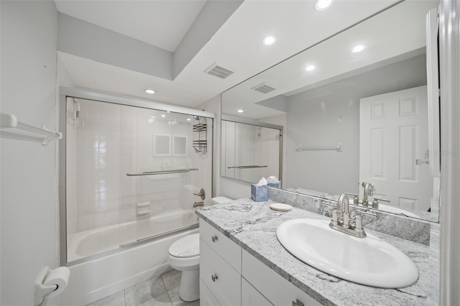 2130 ELM ST #401 — photo 8