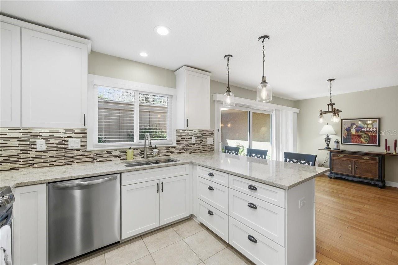 10603 CARROLLBROOK WAY #10603 — photo 5