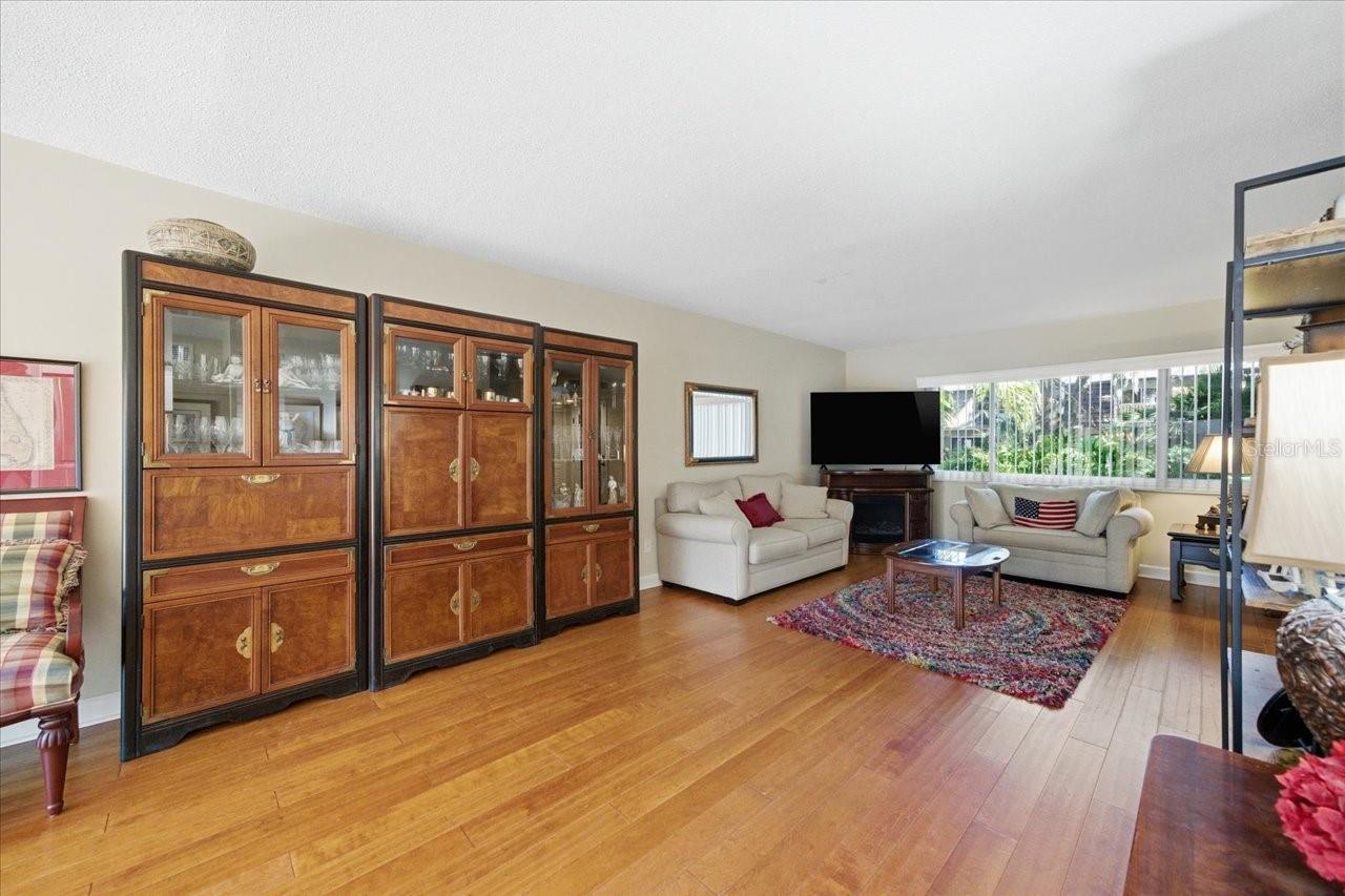 10603 CARROLLBROOK WAY #10603 — photo 13