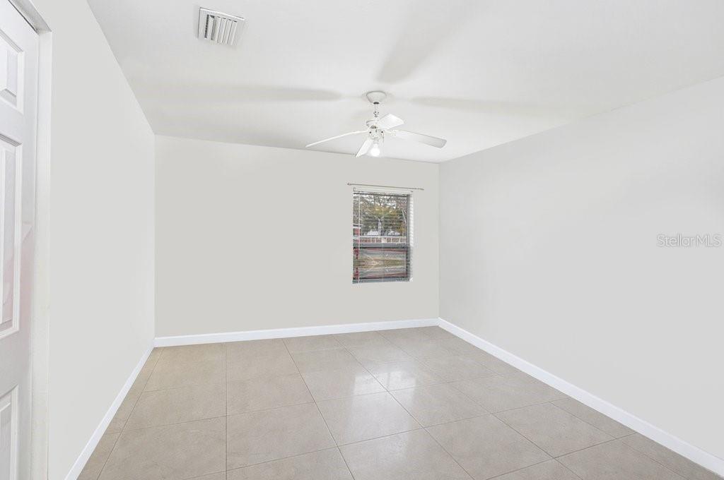 6923 N HIMES AVE — photo 7
